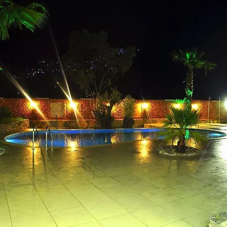 Oscar Otel