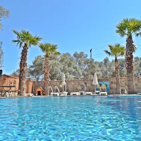 Oscar Otel 2*