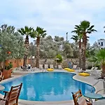 Oscar Hotel 2*