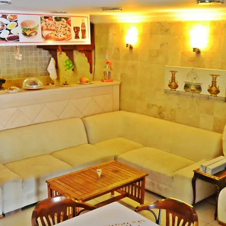 Hotel Oscar 2*