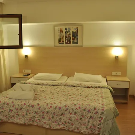 Oscar Hotel 2*