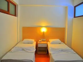 Oscar Hotel